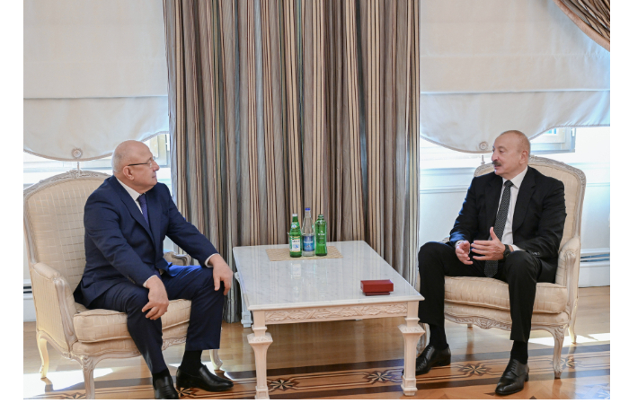 prezident-ilkham-aliev-vruchil-kurbanu-kurbanovu-orden-dostlug