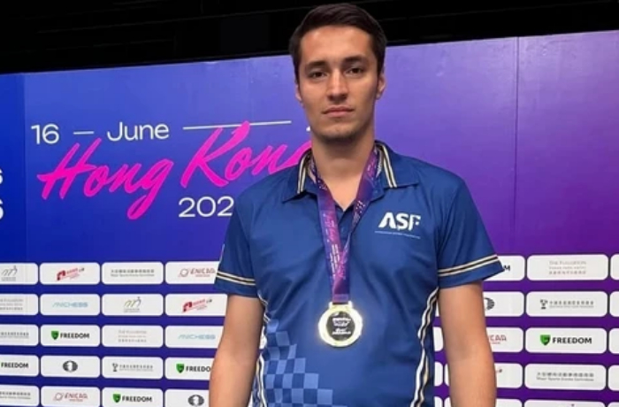 vugar-manafov-zavoeval-individualnoe-zoloto-na-komandnom-chempionate-mira