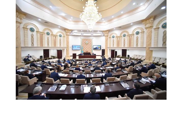 senat-kazakhstana-zavershaet-30-letnyuyu-istoriyu