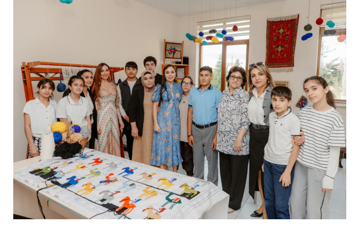 leyla-alieva-i-arzu-alieva-pobyvali-v-obshcheobrazovatelnoy-shkole-internate-11