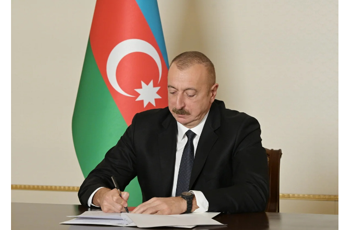 prezident-azerbaydzhana-nagradil-gruppu-rabotnikov-vodnogo-khozyaystva-i-melioratsii