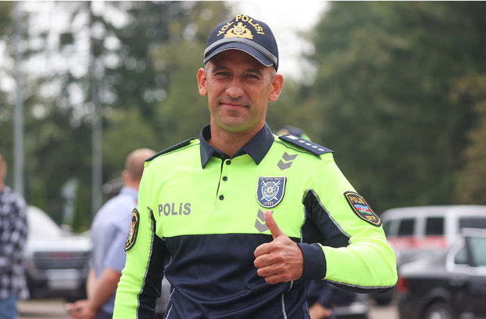 azerbaydzhanskiy-politseyskiy-priznan-luchshim-sotrudnikom-dps-sredi-stran-sng