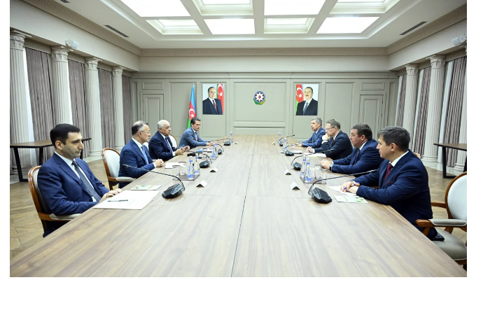 ali-asadov-i-mikhail-murashko-obsudili-razvitie-sotrudnichestva-v-sfere-zdravookhraneniya