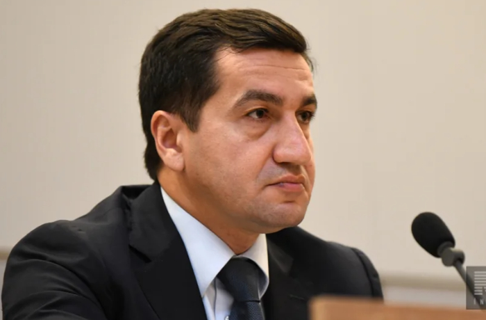 khikmet-gadzhiev-obsudil-s-tiktok-i-linkedin-zashchitu-detey-v-sotssetyakh