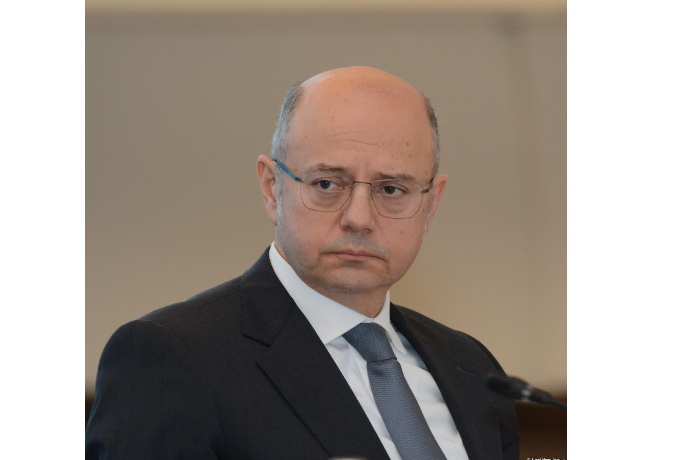 ministr-neft-ostayotsya-odnoy-iz-osnovnykh-opor-globalnoy-ekonomiki-i-energeticheskoy-bezopasnosti