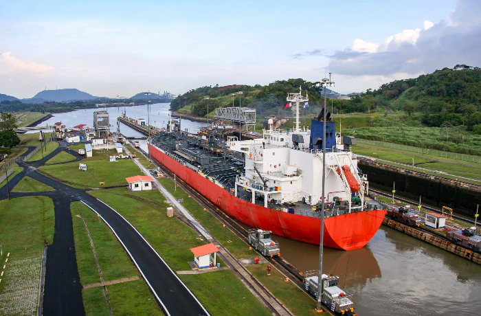 panamskiy-kanal-priobretaet-vse-bolshee-znachenie