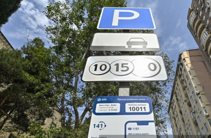 v-ayna-razyasnili-pravila-parkovki-pri-dvoynoy-razmetke-v-baku