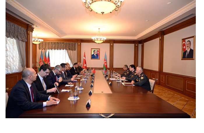 azerbaydzhan-i-turtsiya-obsudili-ukreplenie-voennogo-sotrudnichestva