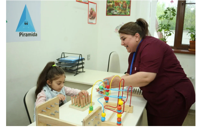 v-azerbaydzhane-za-polgoda-225-tys-detey-poluchili-reabilitatsionnye-uslugi
