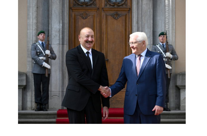 prezident-ilkham-aliev-pozdravil-novogo-premer-ministra-velikobritanii