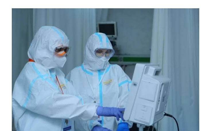 budut-vyplacheny-nadbavki-medikam-rabotayushchim-s-patsientami-s-covid-19