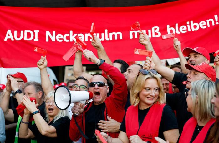 rabotniki-audi-protestuyut-protiv-vozmozhnogo-zakrytiya-zavoda-v-germanii