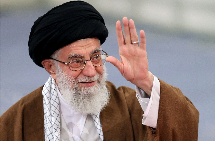 iran-gotovitsya-k-pokhoronam-ali-khamenei