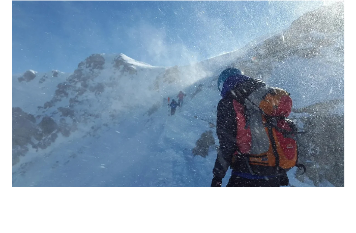 pri-voskhozhdenii-na-elbrus-pogib-alpinist