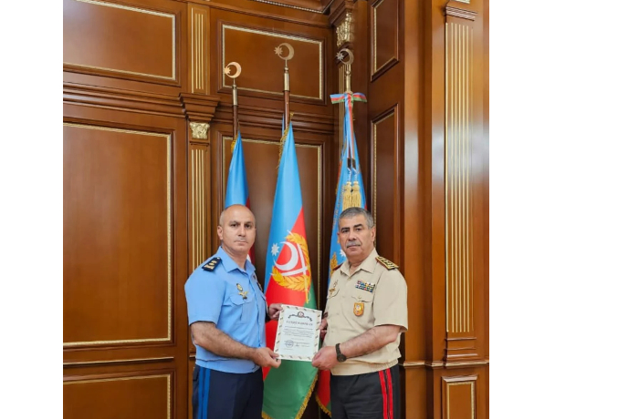 zakir-gasanov-nagradil-komanduyushchikh-vvs-i-ssn