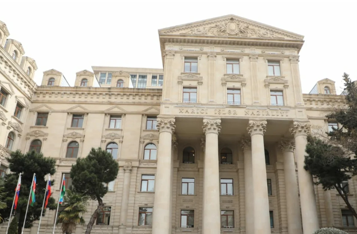 mid-azerbaydzhana-pozdravil-ekvador-s-natsionalnym-dnem