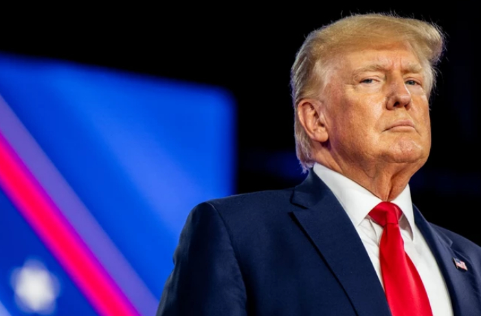 donald-tramp-zayavil-o-nedopustimosti-finansirovaniya-operatsiy-po-smene-pola-dlya-nesovershennoletnikh