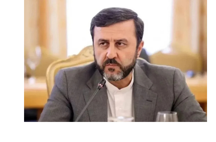 garibabadi-iranskoe-poberezhe-persidskogo-zaliva-zagryazneno-nefteproduktami-iz-za-udarov-ssha
