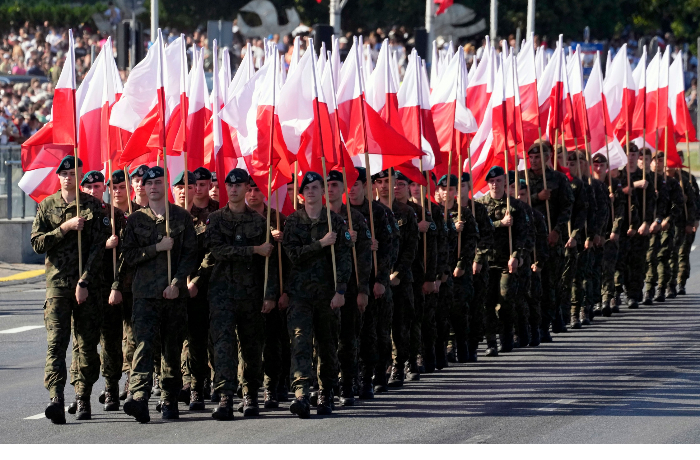 v-polshe-proshel-krupneyshiy-v-istorii-strany-voennyy-parad