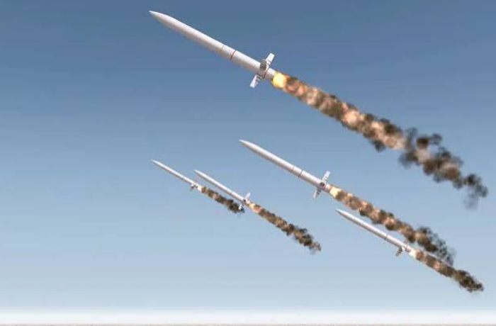 oae-zafiksirovali-zapusk-dvukh-ballisticheskikh-raket-iz-irana