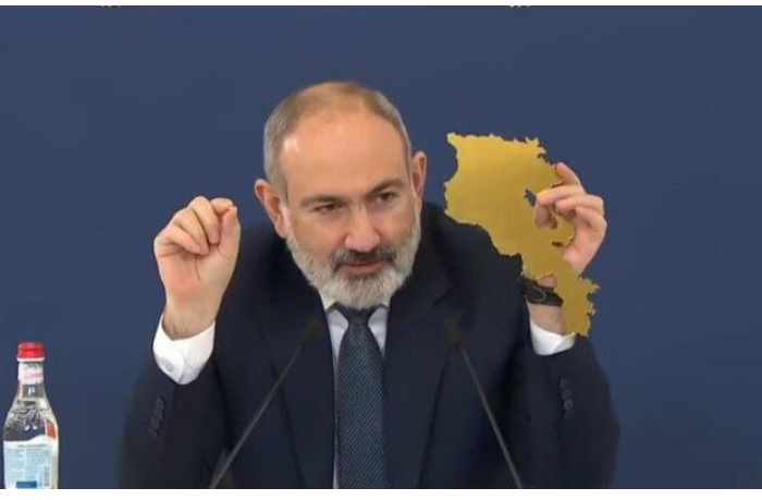 pashinyan-menyaet-konstitutsiyu-i-otkazyvaetsya-ot-mificheskogo-genotsida-armyan