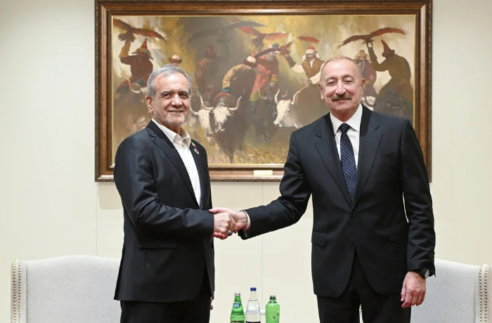 v-bishkeke-proshla-vstrecha-prezidentov-azerbaydzhana-i-irana