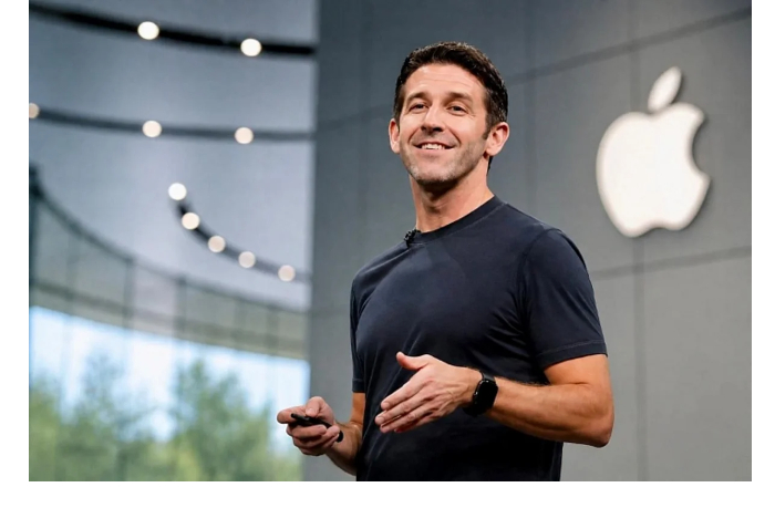 novomu-gendirektoru-apple-pridetsya-obnovit-komandu-zachem-ponadobilas-smena-rukovodstva