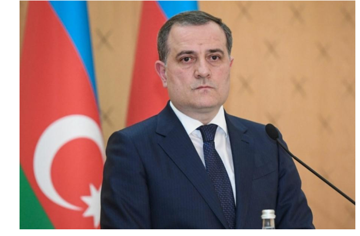 dzheykhun-bayramov-nazval-produktivnymi-peregovory-s-sibigoy-v-kieve