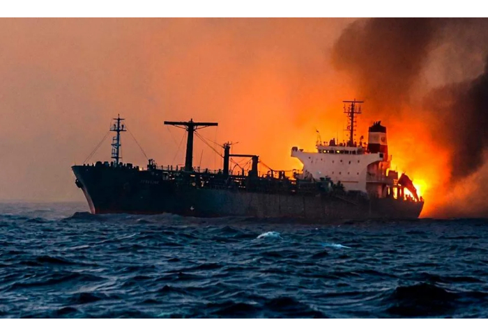 tanker-adnoc-podvergsya-atake-v-ormuzskom-prolive