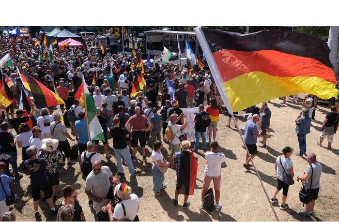 v-germanii-proshla-massovaya-demonstratsiya-protiv-pravitelstva-fridrikha-mertsa