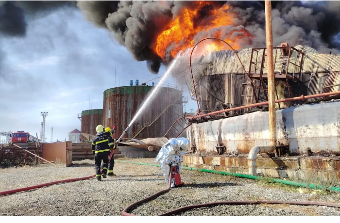 pozhar-na-bakinskom-neftyanom-terminale-likvidirovan-obnovleno
