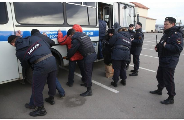 rossiya-planiruet-vyslat-armyanskikh-trudovykh-migrantov
