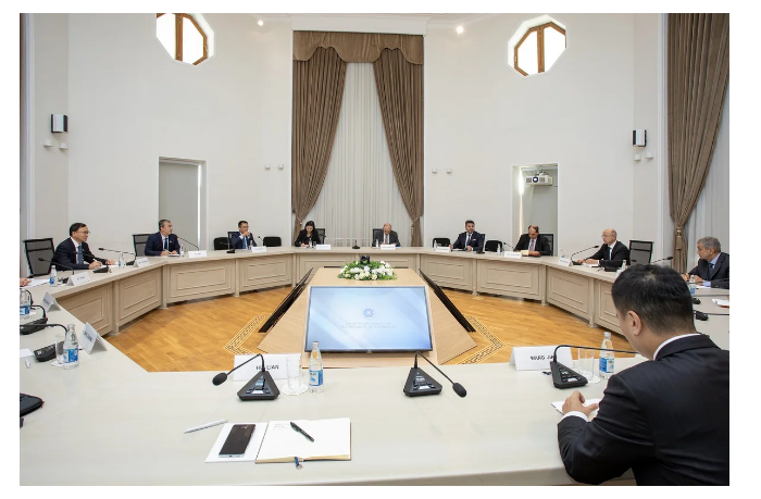azerbaydzhan-i-kitay-obsudili-potentsialnye-energeticheskie-proekty-na-kaspii