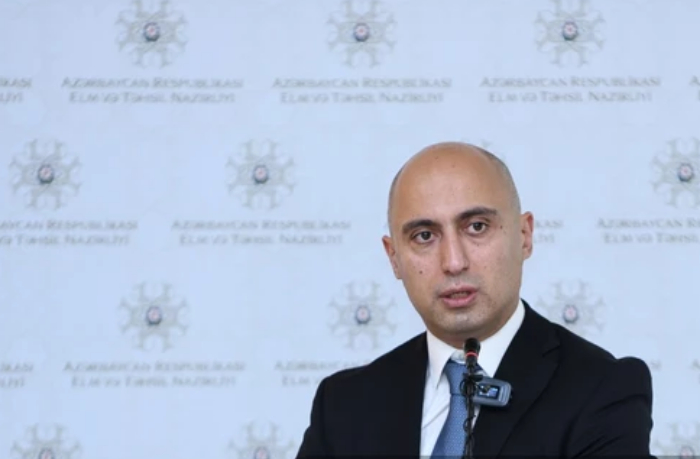 emin-amrullaev-rasskazal-o-perspektivakh-organizatsii-avtobusnykh-perevozok-uchashchikhsya