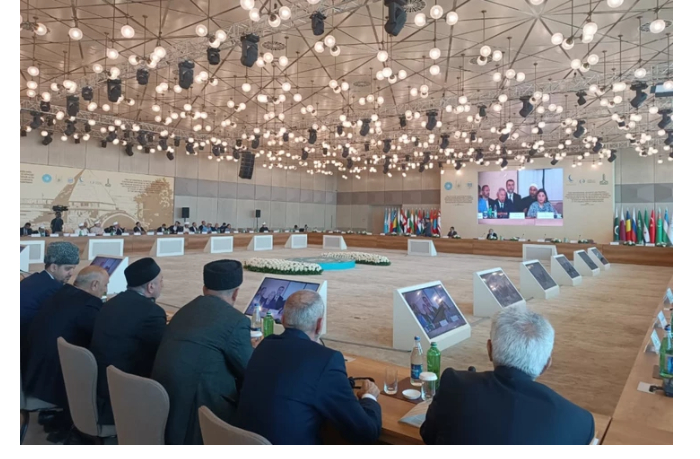 v-baku-prodolzhaetsya-konferentsiya-posvyashchennaya-naslediyu-seyida-yakhi-bakuvi