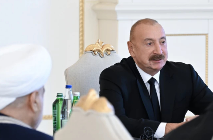 prezident-azerbaydzhana-my-ni-pered-kem-ne-preklonyaem-i-ne-budem-preklonyat-golovu