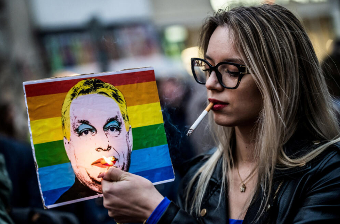 vengerskoe-pravitelstvo-otmenit-anti-lgbt-zakony-orbana