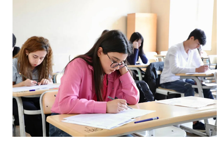 izmeneny-pravila-priyoma-na-sluzhbu-v-migratsionnye-organy