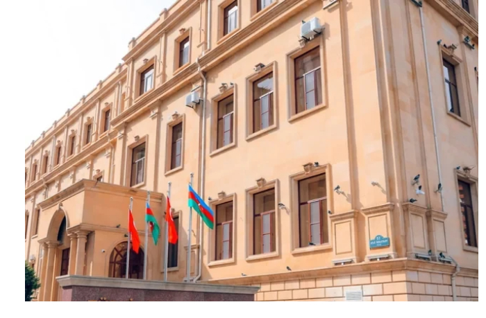 v-turetsko-azerbaydzhanskom-universitete-vyros-priem-studentov