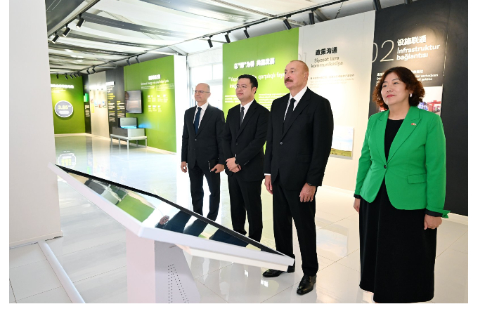prezident-ilkham-aliev-prinyal-uchastie-v-otkrytii-solnechnoy-elektrostantsii-gobustan-foto
