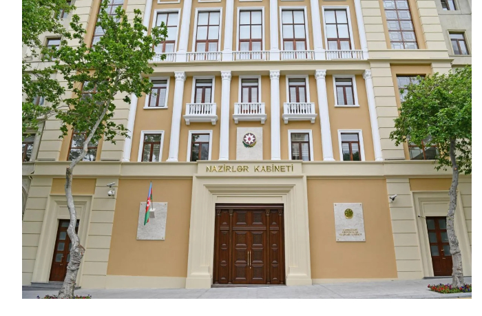 v-azerbaydzhane-prodlen-srok-deystviya-osobogo-karantinnogo-rezhima