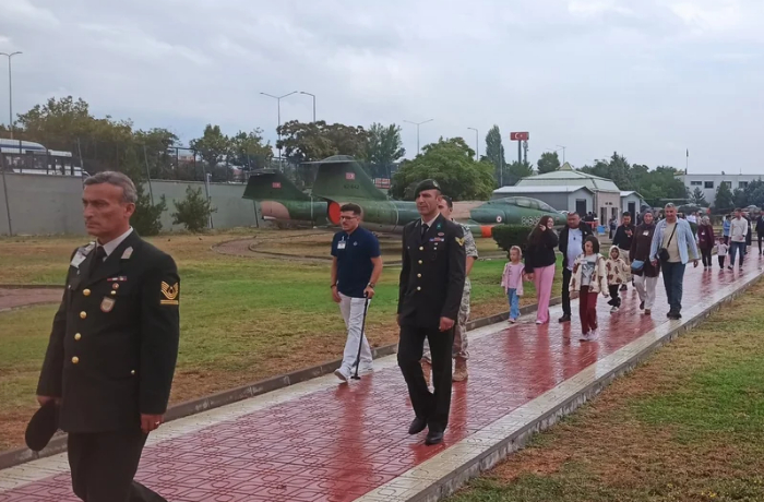 azerbaydzhanskie-veterany-i-chleny-ikh-semey-posetili-glavnoe-upravlenie-aviatsionnogo-muzeya-v-ankare
