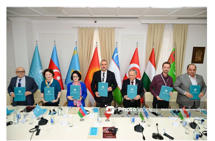 kompozitory-tyurkskogo-mira-vpervye-obedinilis-v-yedinyy-soyuz