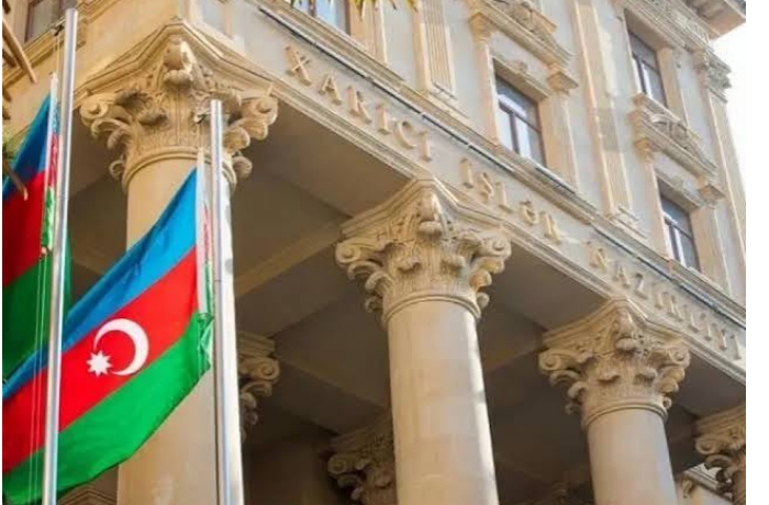 mid-azerbaydzhana-pozdravil-sent-kits-i-nevis-s-natsionalnym-dnem