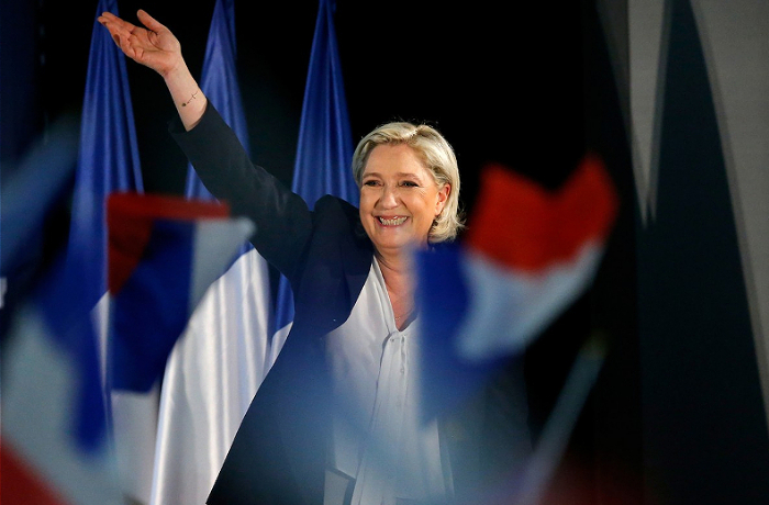 prezidentskie-vybory-vo-frantsii-marin-le-pen-po-prezhnemu-lidiruet-v-oprosakh