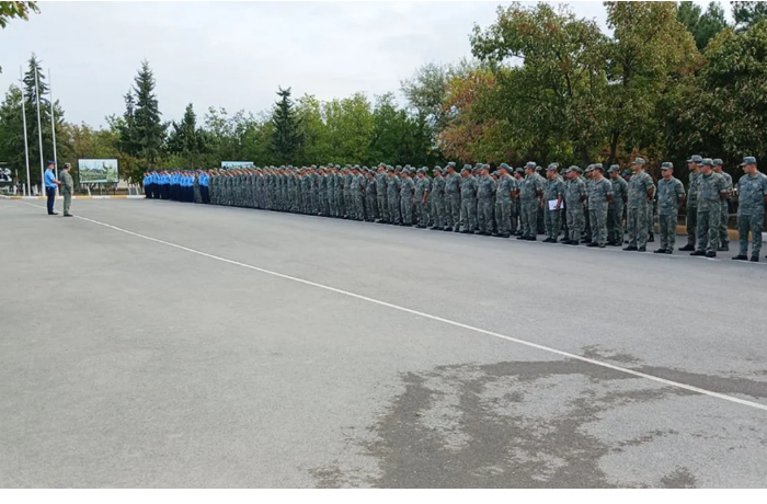 v-azerbaydzhanskoy-armii-proveden-tsikl-meropriyatiy-po-sluchayu-dnya-gosudarstvennogo-suvereniteta