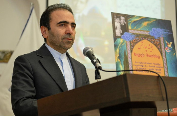 iranskiy-posol-pereshel-chertu