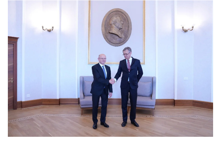 pyarviz-shakhbazov-obsudil-s-poslom-germanii-energeticheskoe-sotrudnichestvo