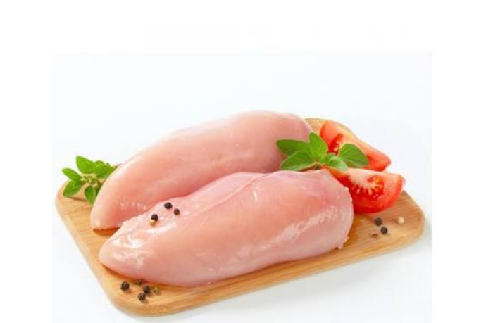 defitsit-kurinogo-file-v-baku-chto-stoit-za-rostom-tsen-i-nekhvatkoy-produkta