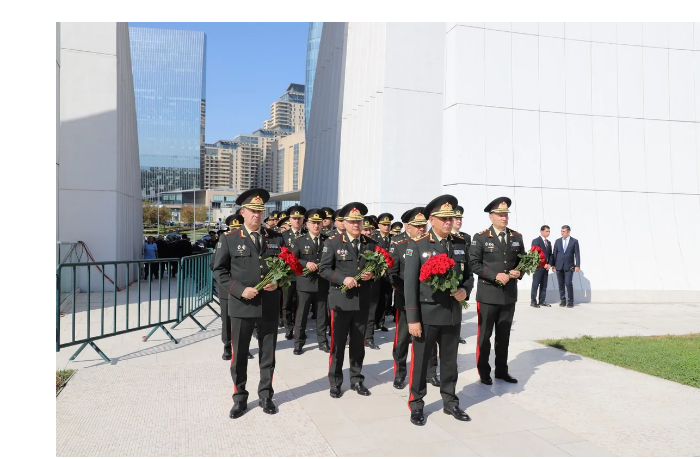 lichnyy-sostav-gossluzhby-po-mobilizatsii-i-prizyvu-na-voennuyu-sluzhbu-posetil-park-pobedy